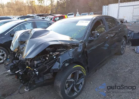 2023 Hyundai Elantra Sel z USA, uszkodzony, nr VIN KMHLS4AG5PU562971